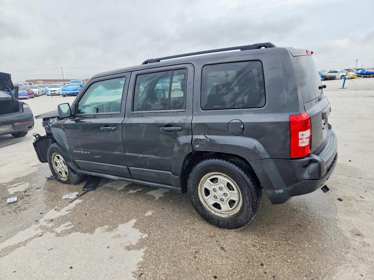 JEEP PATRIOT 2011 — 3