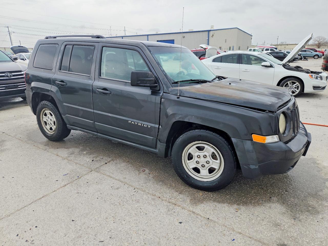 JEEP PATRIOT 2011 — 5