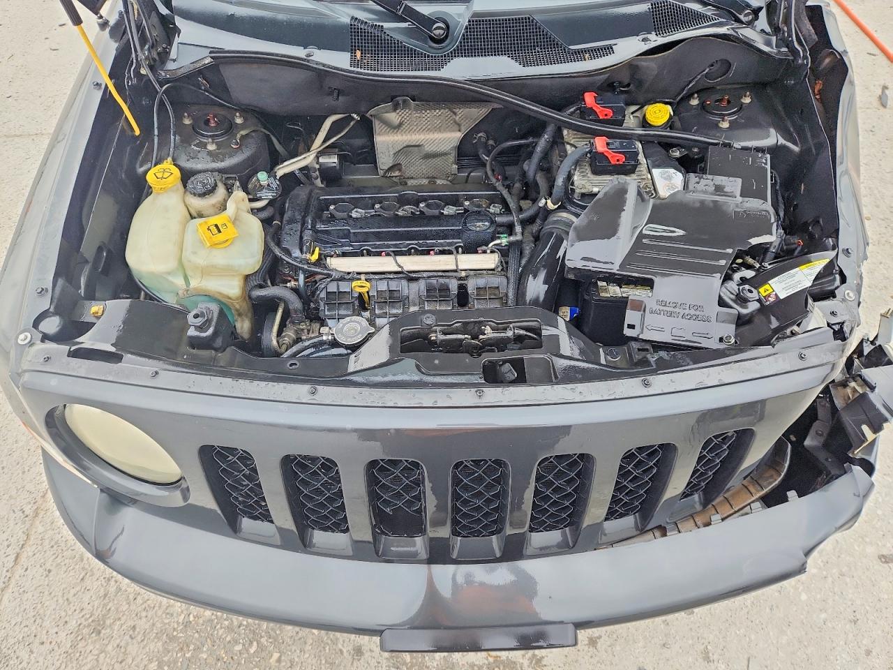 JEEP PATRIOT 2011 — 13