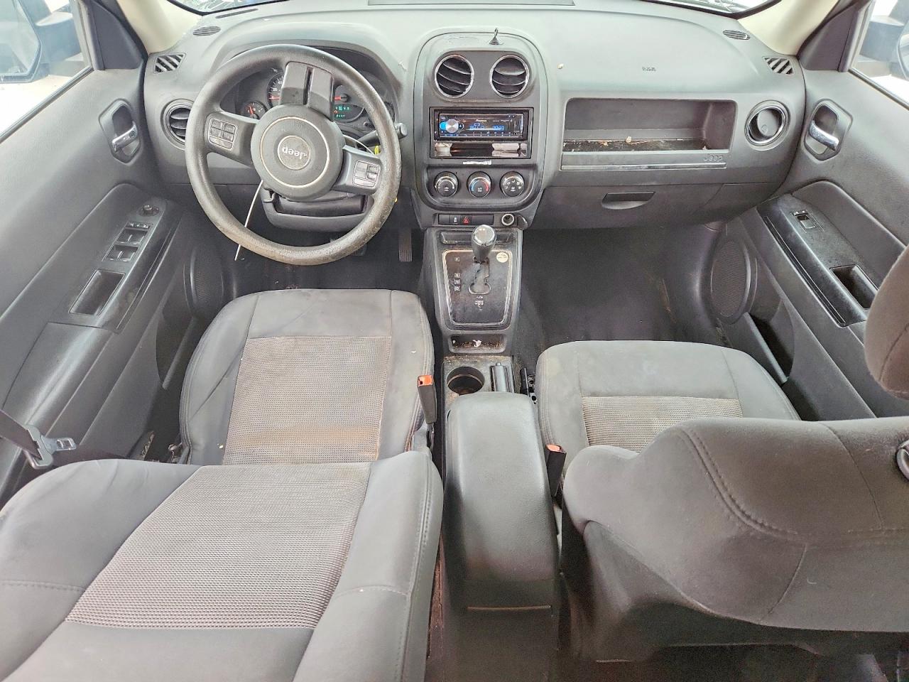 JEEP PATRIOT 2011 — 9