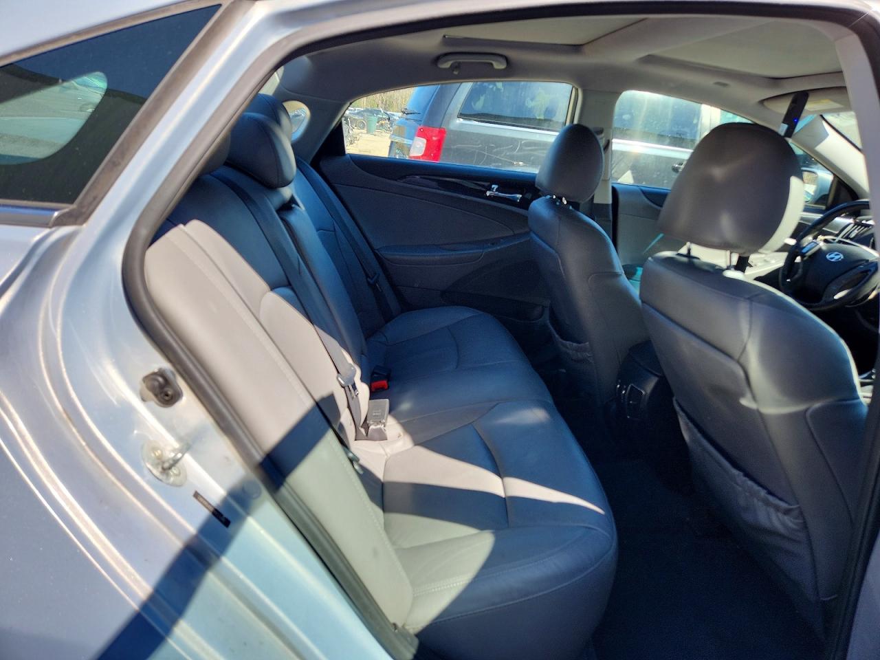 HYUNDAI SONATA 2013 — 11