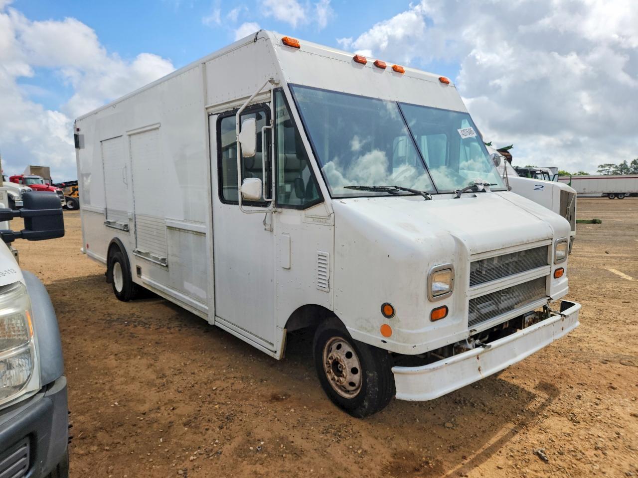 2003 FORD E450