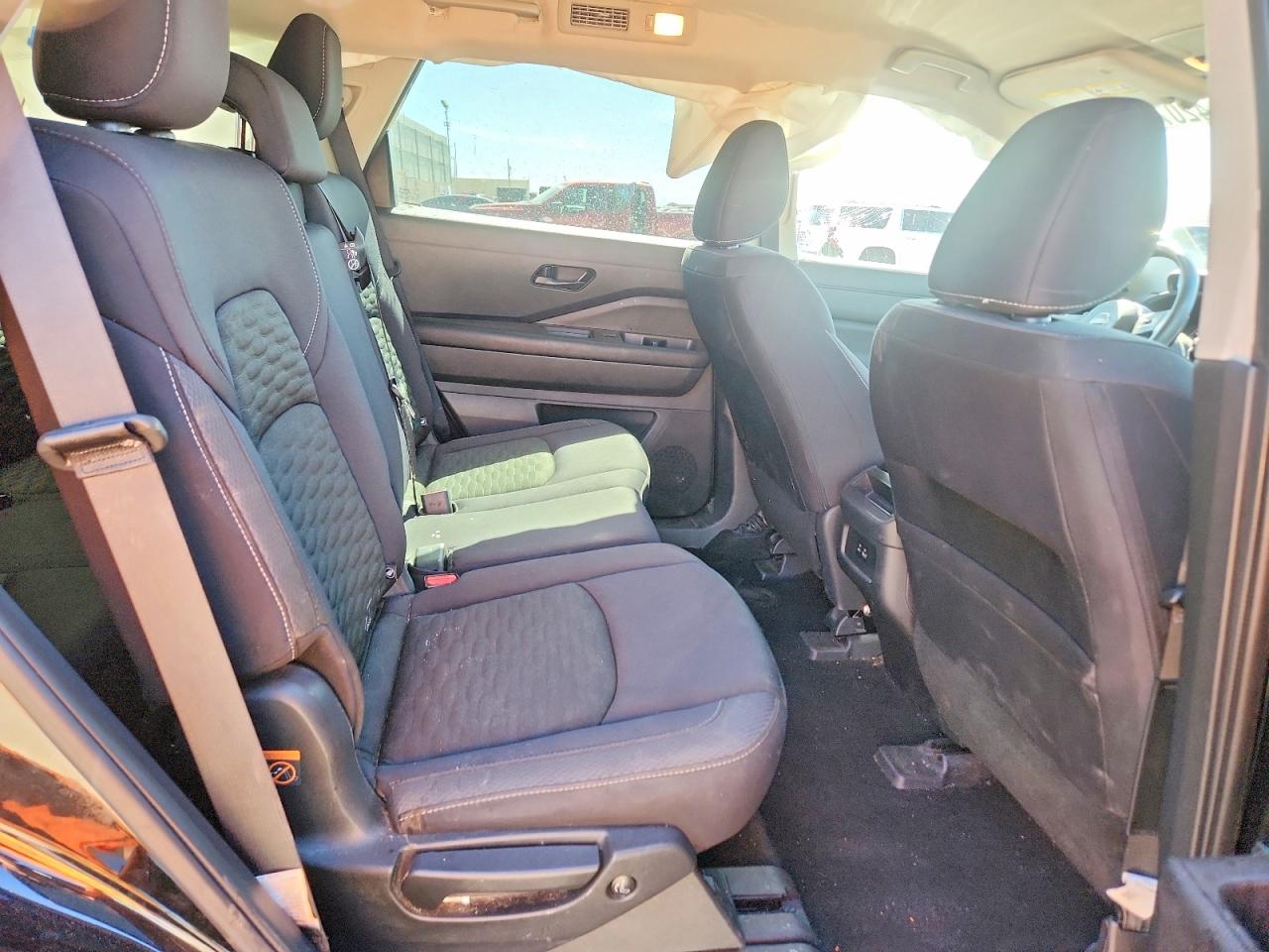 NISSAN PATHFINDER 2024 — 11