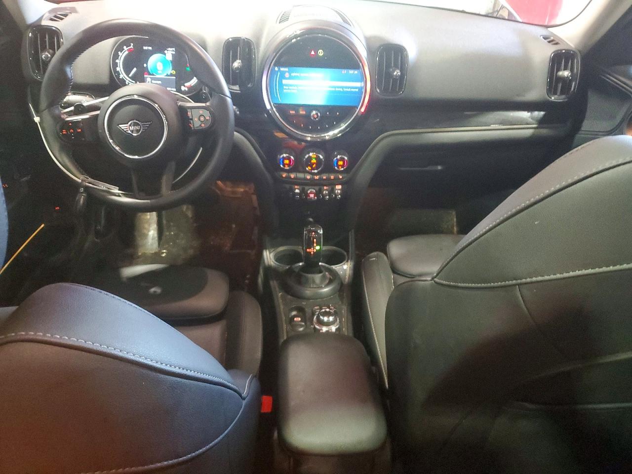 MINI COOPER 2024 — 9