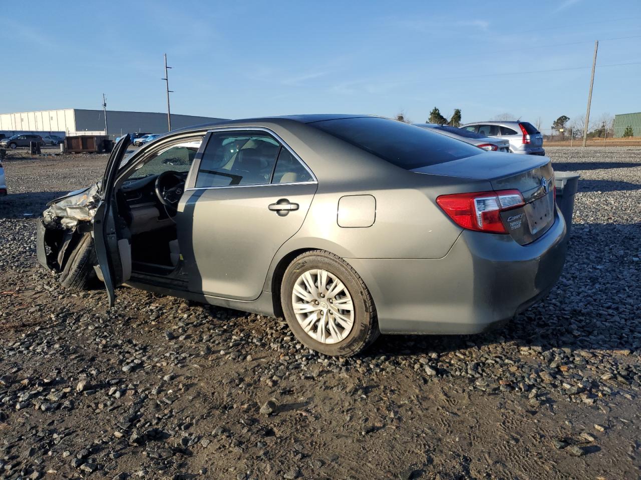 TOYOTA CAMRY 2014 — 3