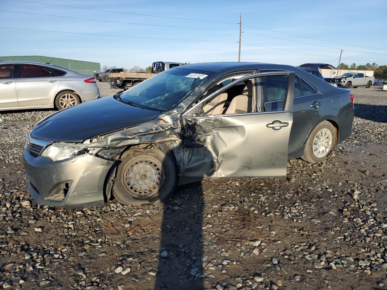 2014 TOYOTA CAMRY L