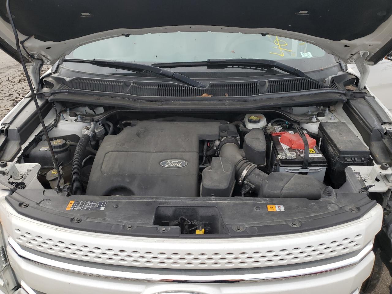 FORD EXPLORER 2015 — 13