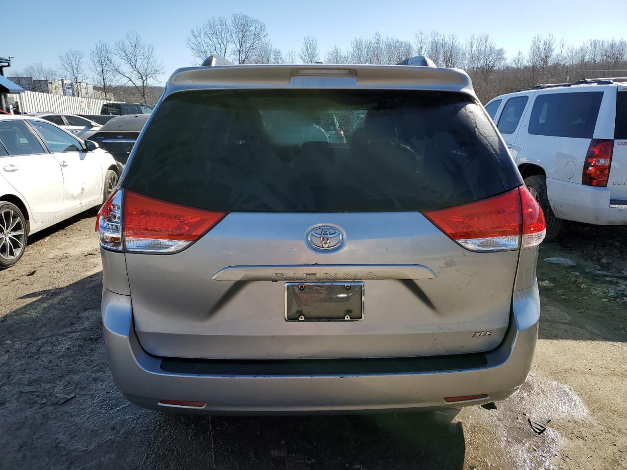 TOYOTA SIENNA 2012 — 7