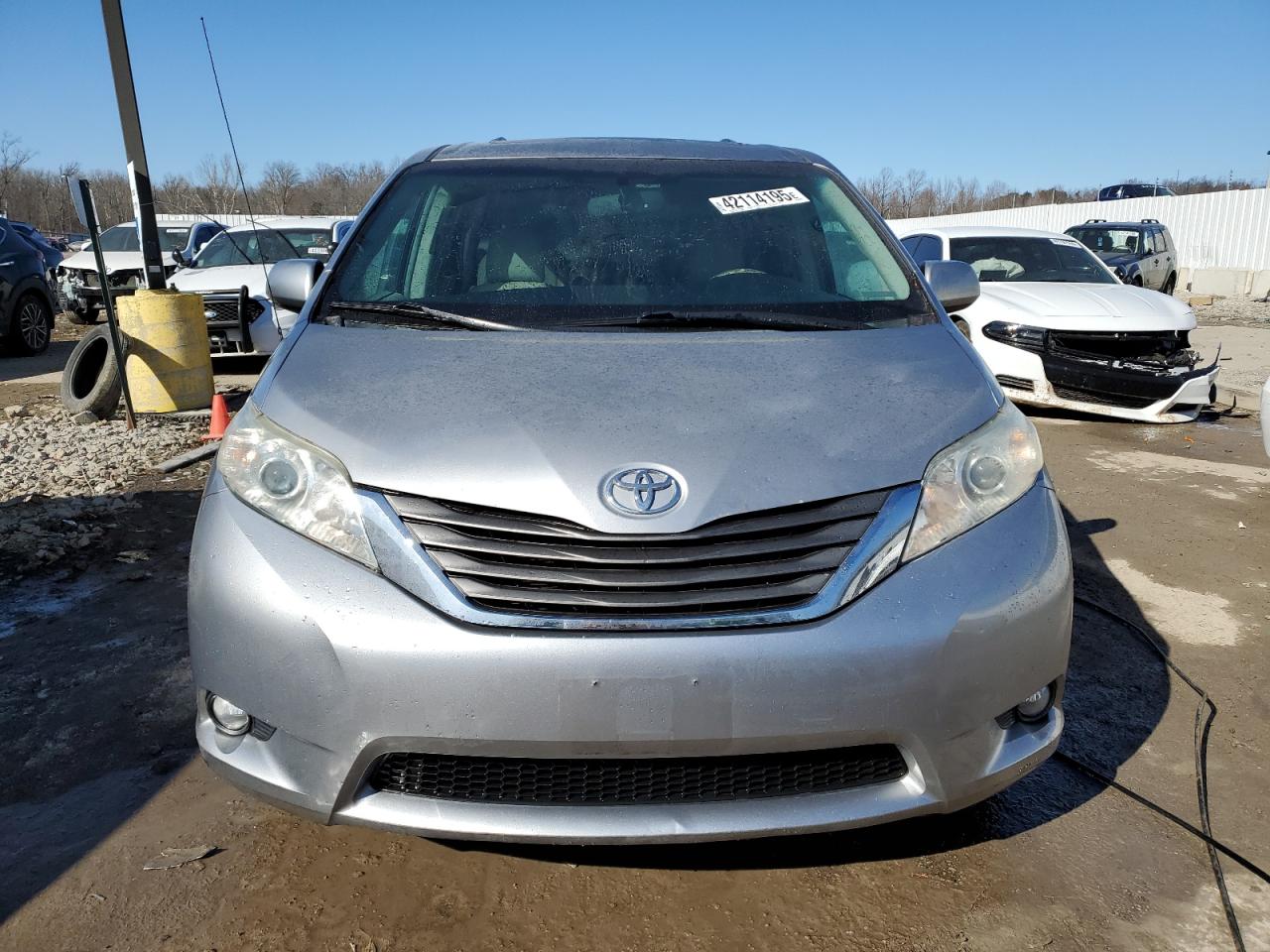 TOYOTA SIENNA 2012 — 6