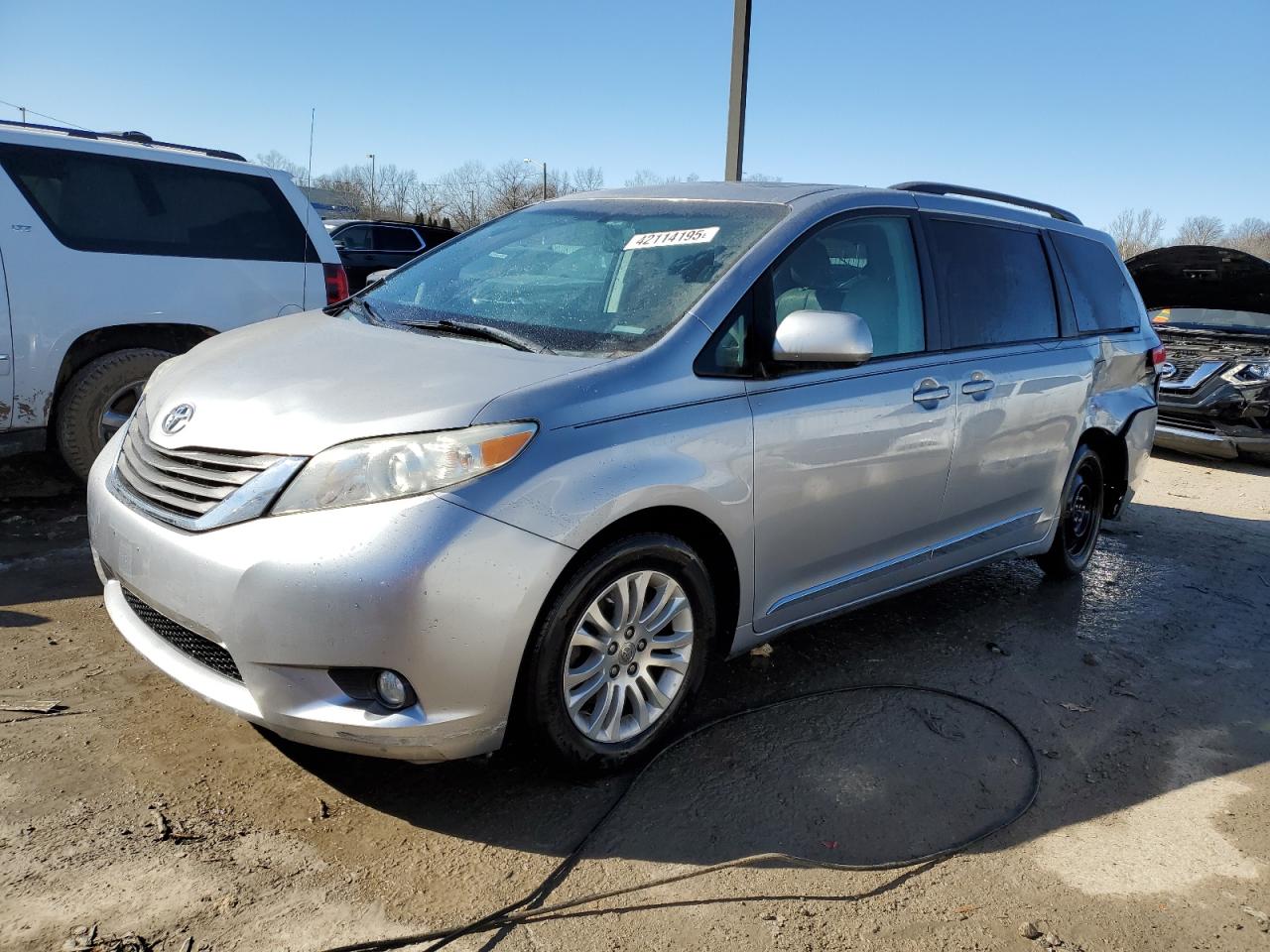 TOYOTA SIENNA 2012 — 2