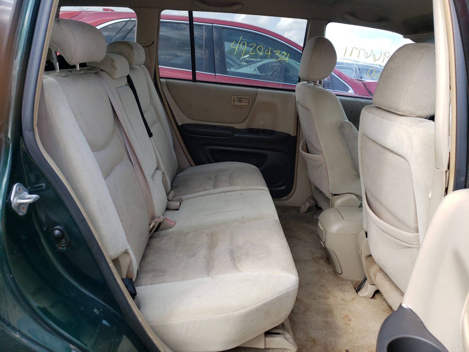 TOYOTA HIGHLANDER 2002 — 7