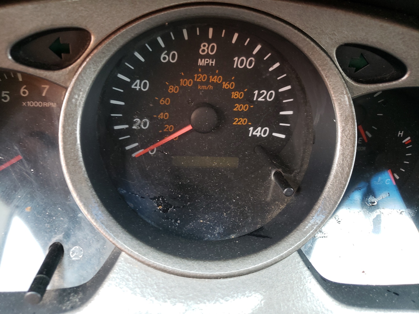 TOYOTA HIGHLANDER 2002 — 9