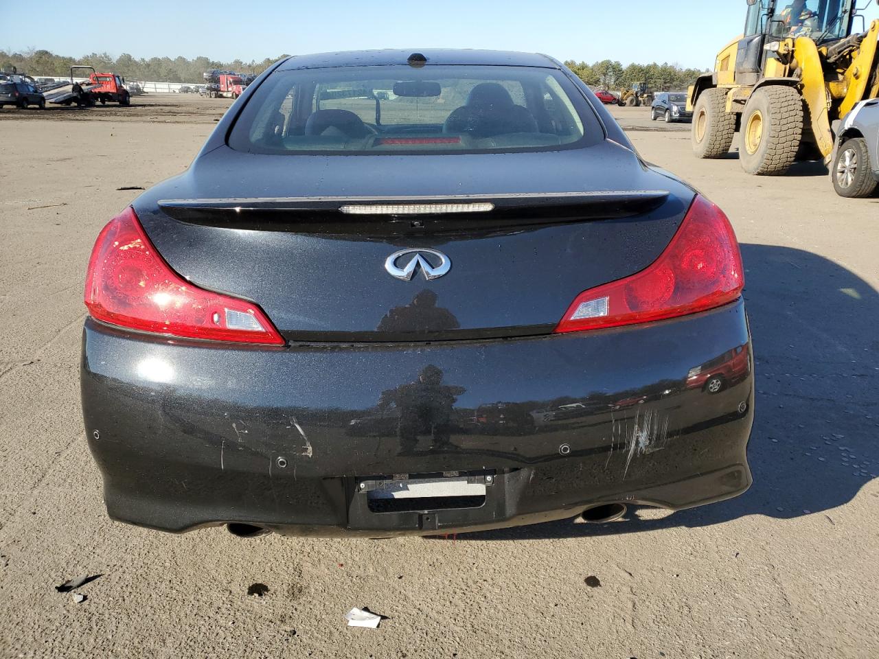INFINITI G37 2010 — 7