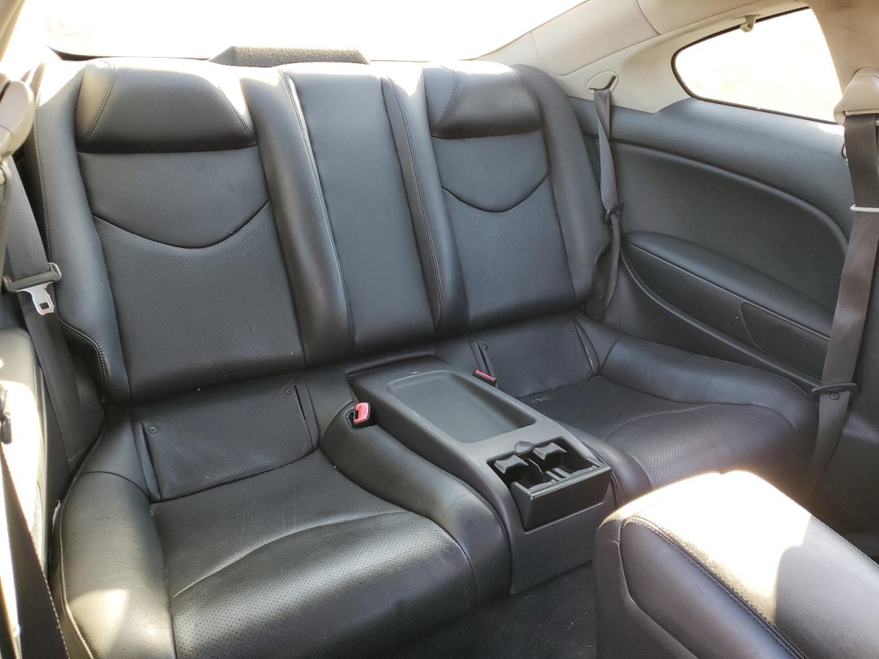 INFINITI G37 2010 — 11