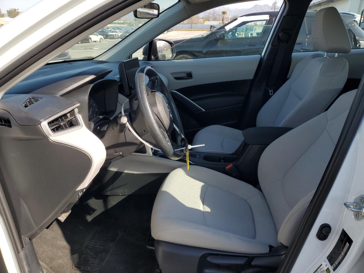 TOYOTA COROLLA CROSS 2023 — 8
