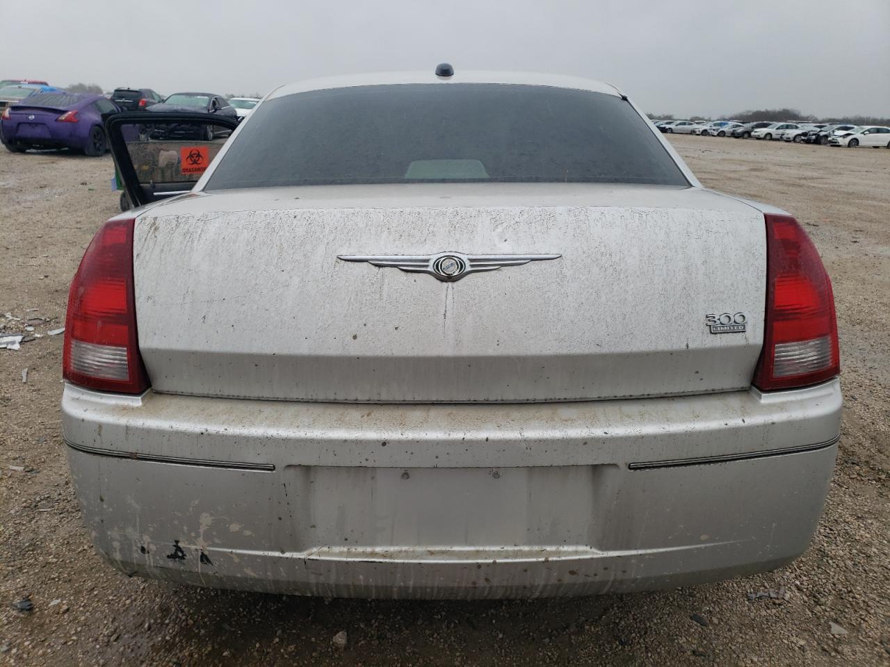 CHRYSLER 300 2005 — 7