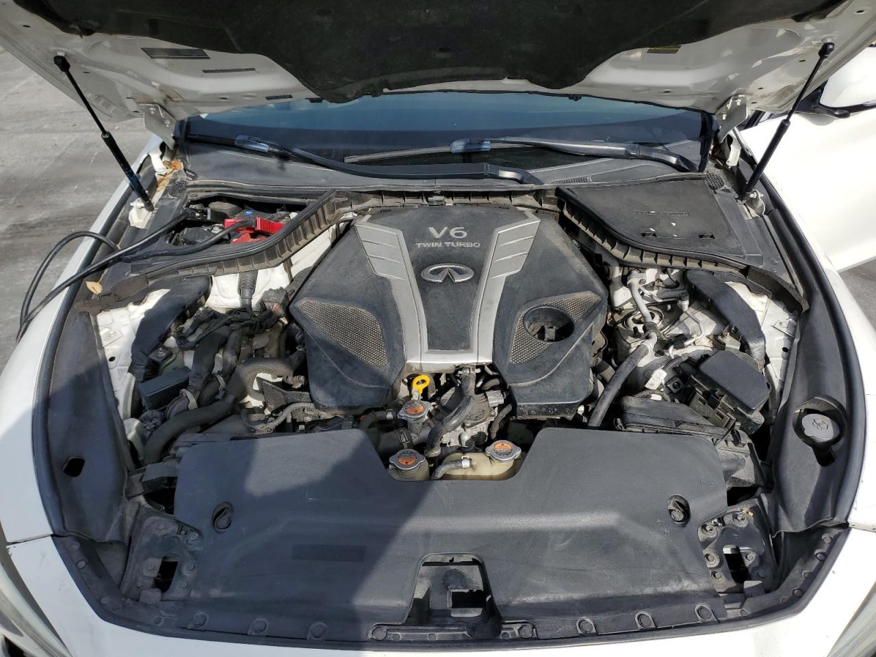 INFINITI Q50 2016 — 12