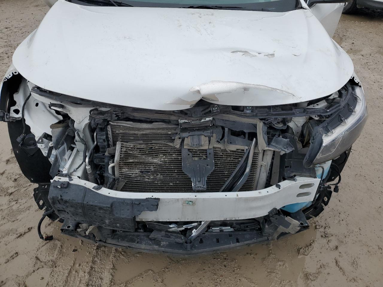 CHEVROLET MALIBU 2018 — 12