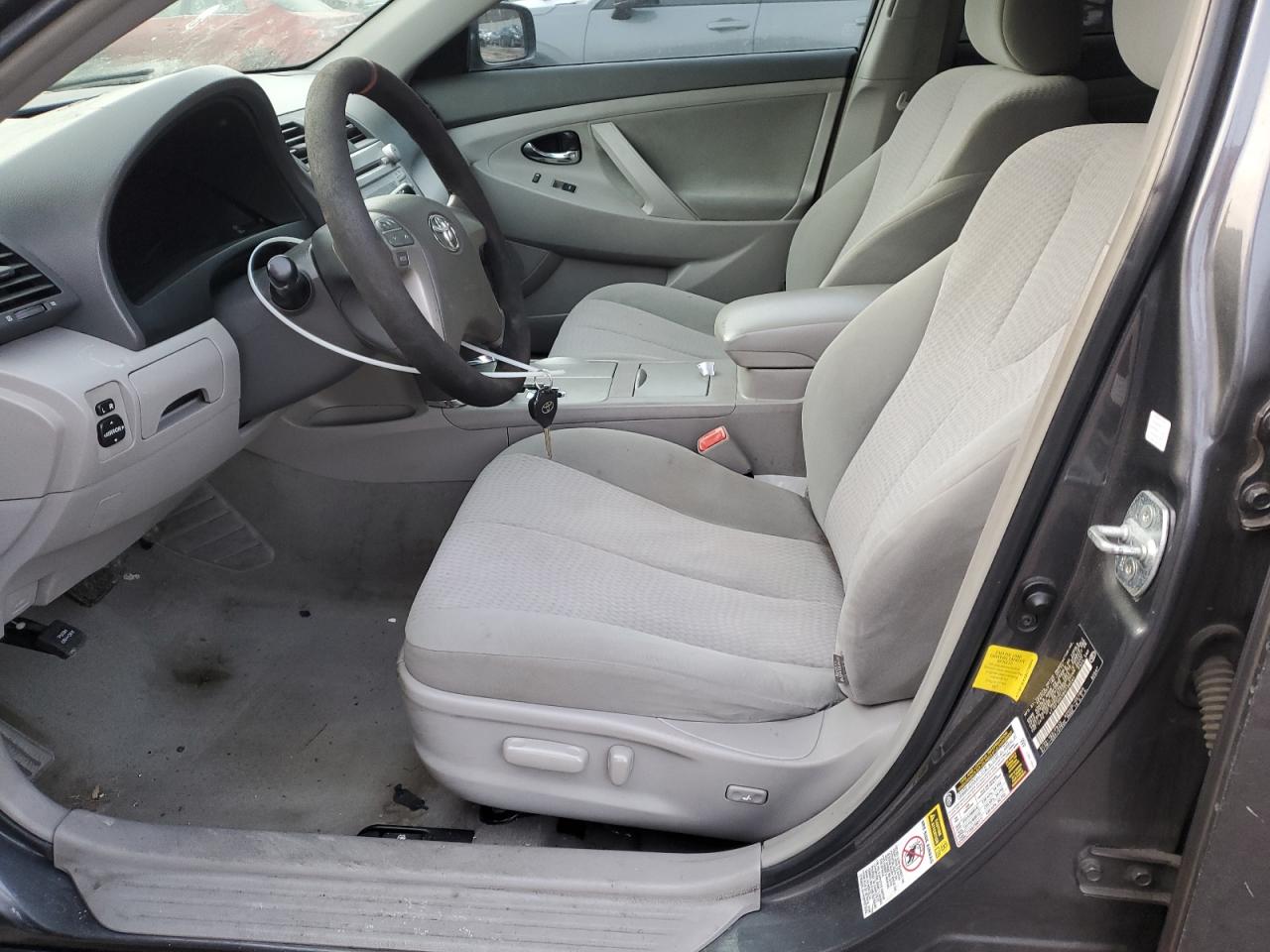 TOYOTA CAMRY 2011 — 8