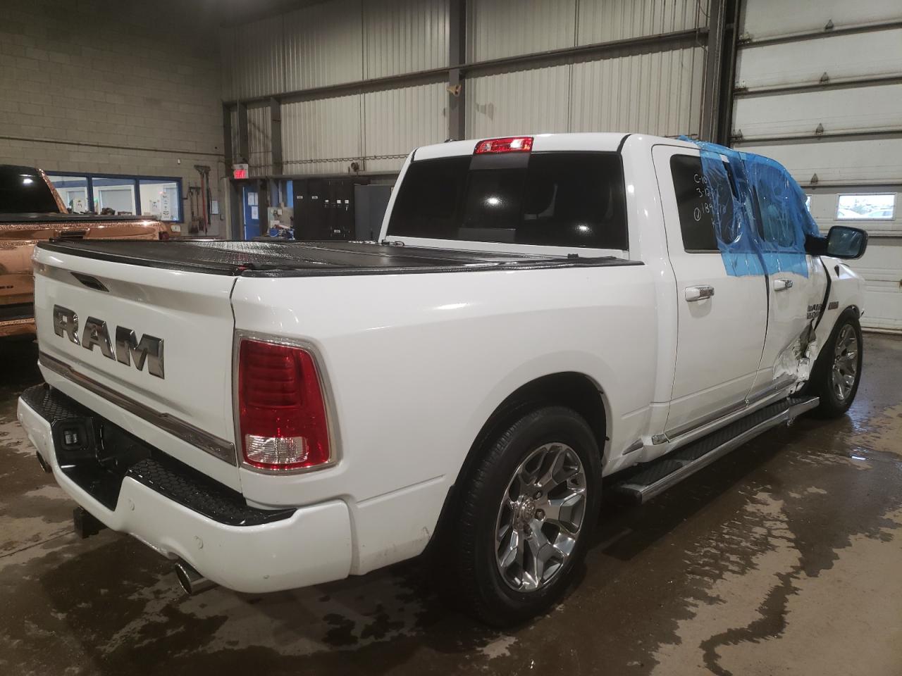 RAM 1500 2017 — 4