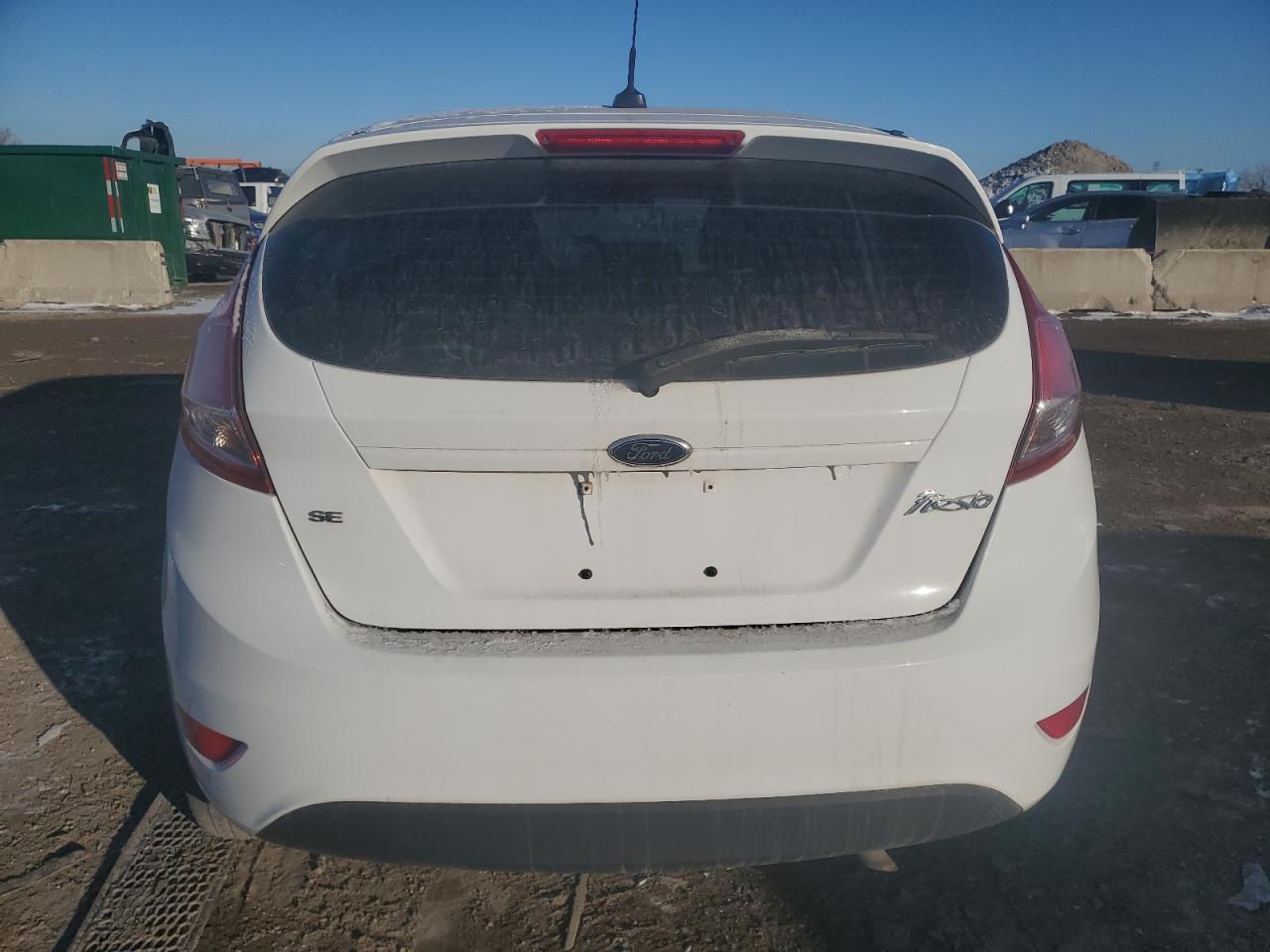 FORD FIESTA 2015 — 7