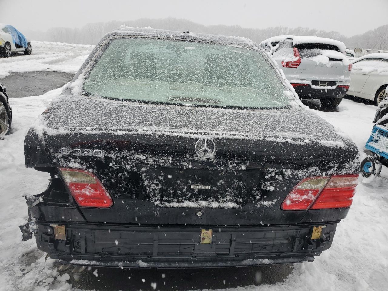 MERCEDES-BENZ E 2002 — 7
