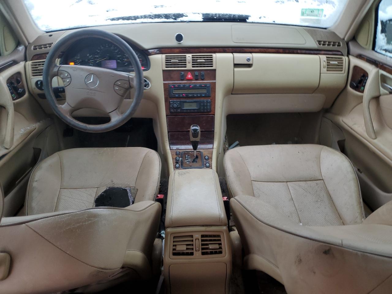 MERCEDES-BENZ E 2002 — 9