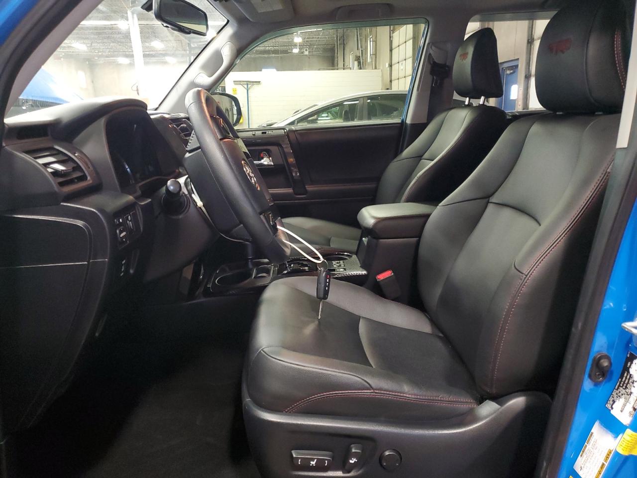 TOYOTA 4RUNNER SR 2019 — 8