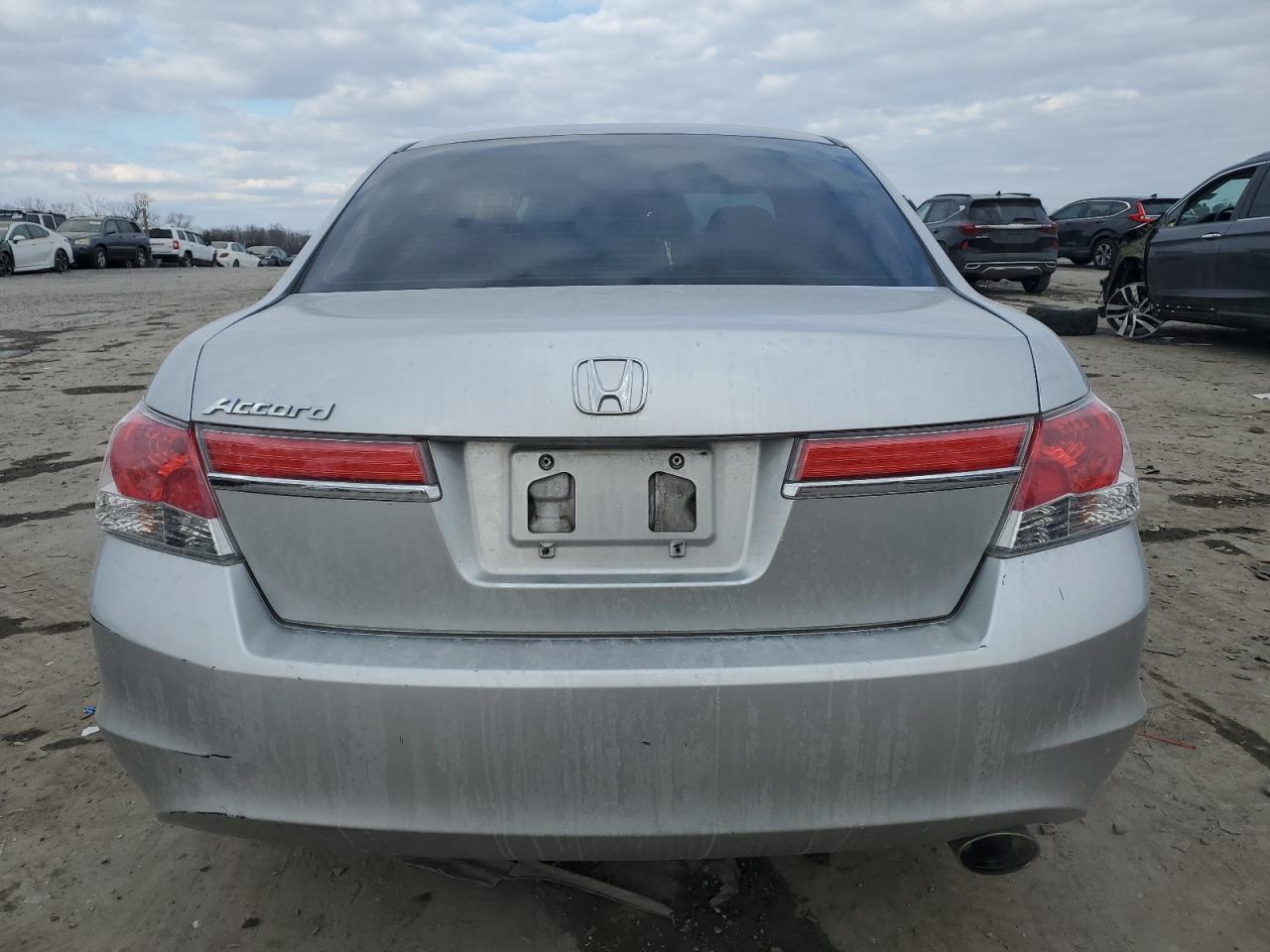 HONDA ACCORD 2011 — 7