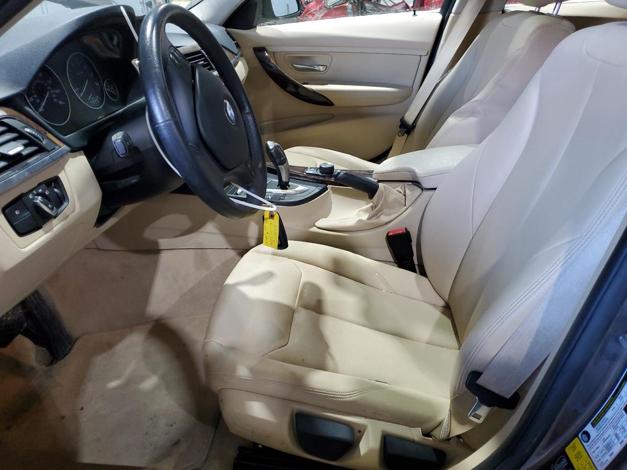 BMW 320 2014 — 8