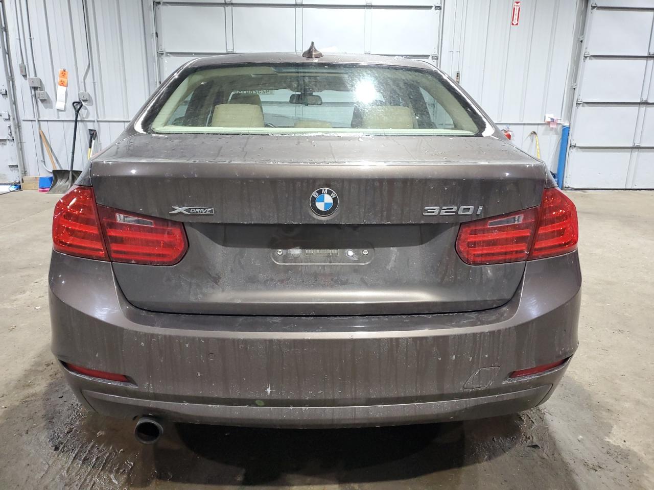 BMW 320 2014 — 7