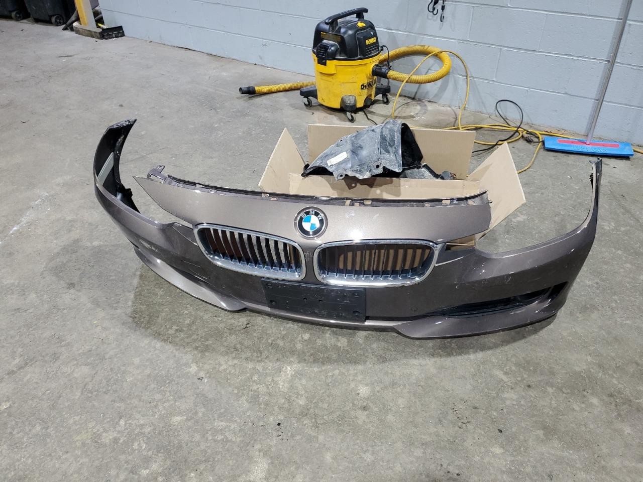BMW 320 2014 — 13
