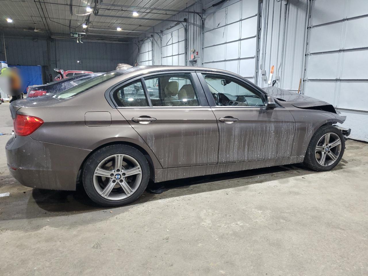 BMW 320 2014 — 4