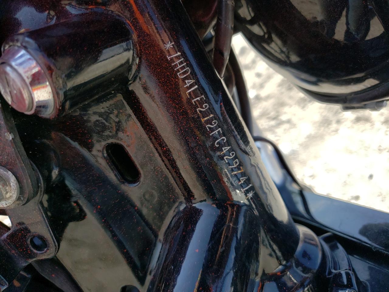 HARLEY-DAVIDSON XL883 2015 — 10