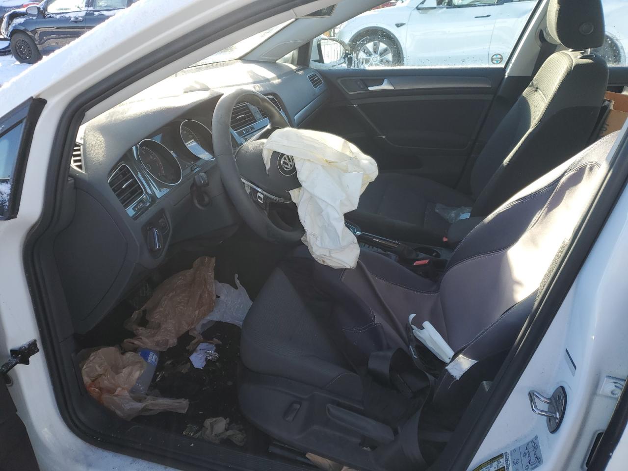 VOLKSWAGEN GOLF 2020 — 8