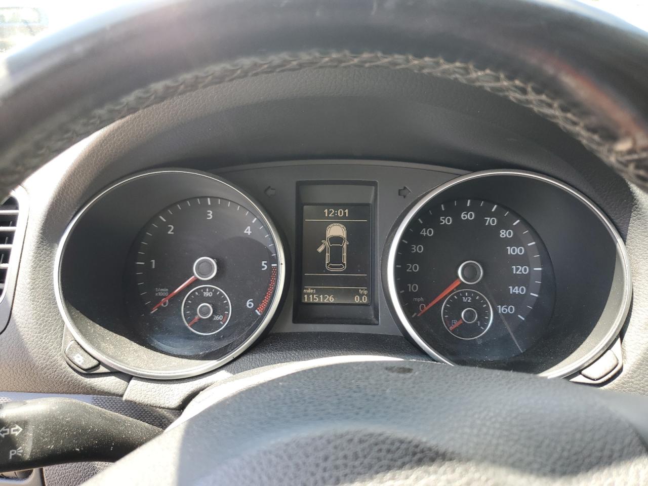 VOLKSWAGEN JETTA 2011 — 10