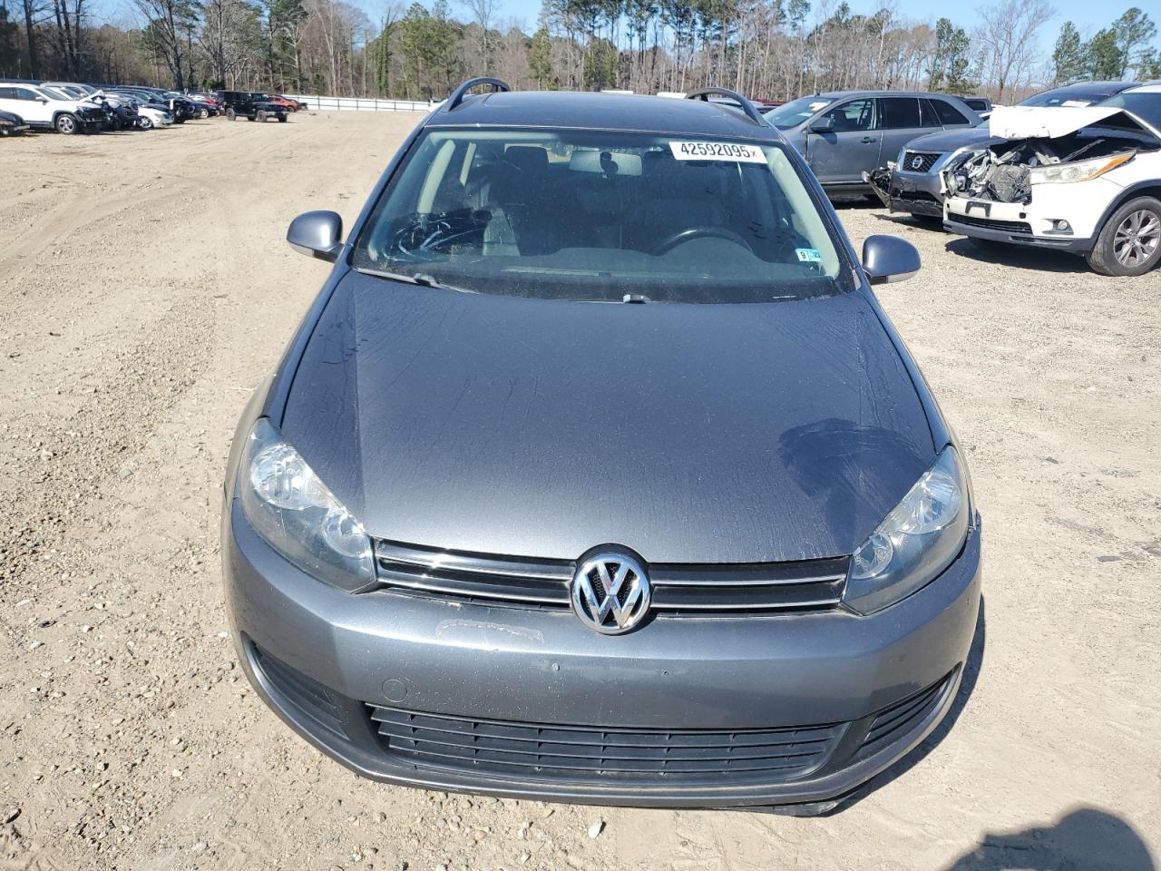 VOLKSWAGEN JETTA 2011 — 6