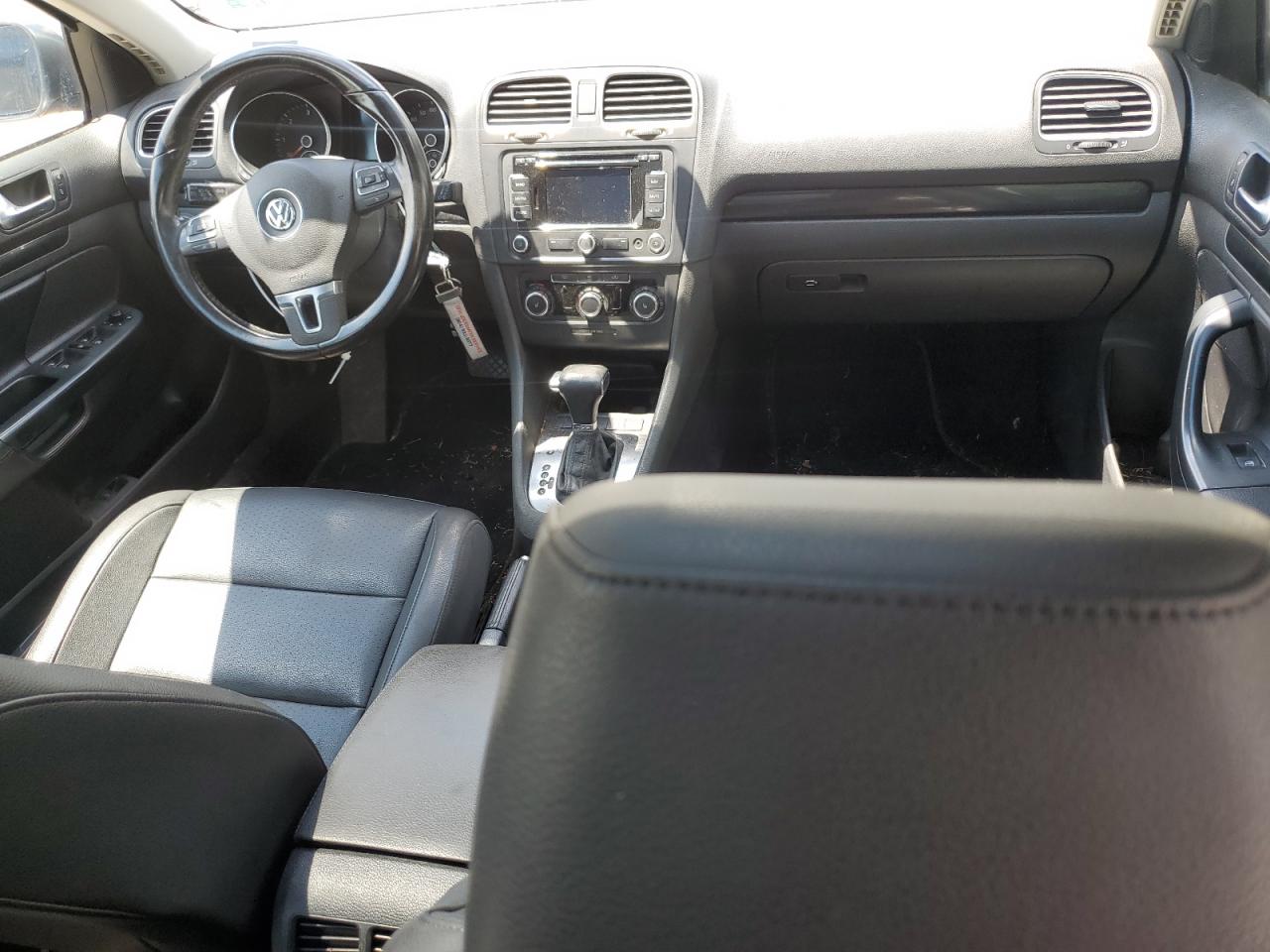 VOLKSWAGEN JETTA 2011 — 9