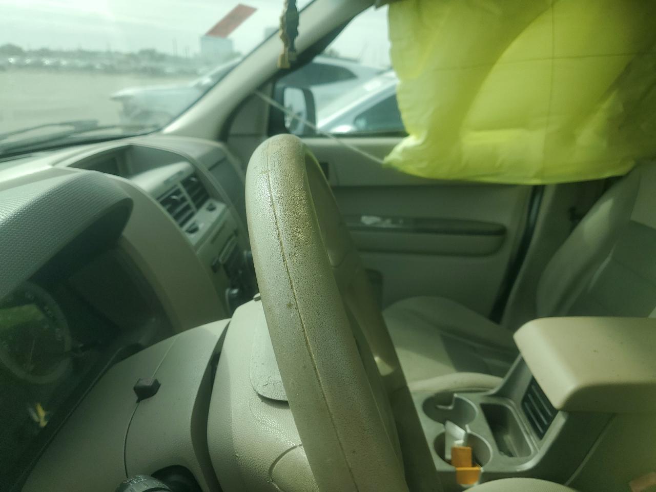 FORD ESCAPE 2008 — 8