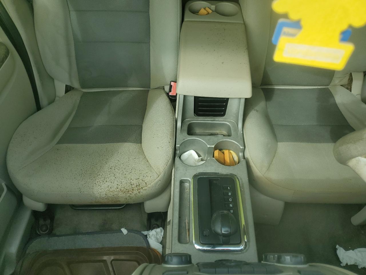 FORD ESCAPE 2008 — 9