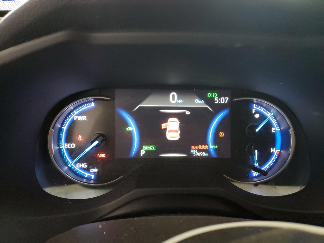 TOYOTA RAV4 2020 — 10