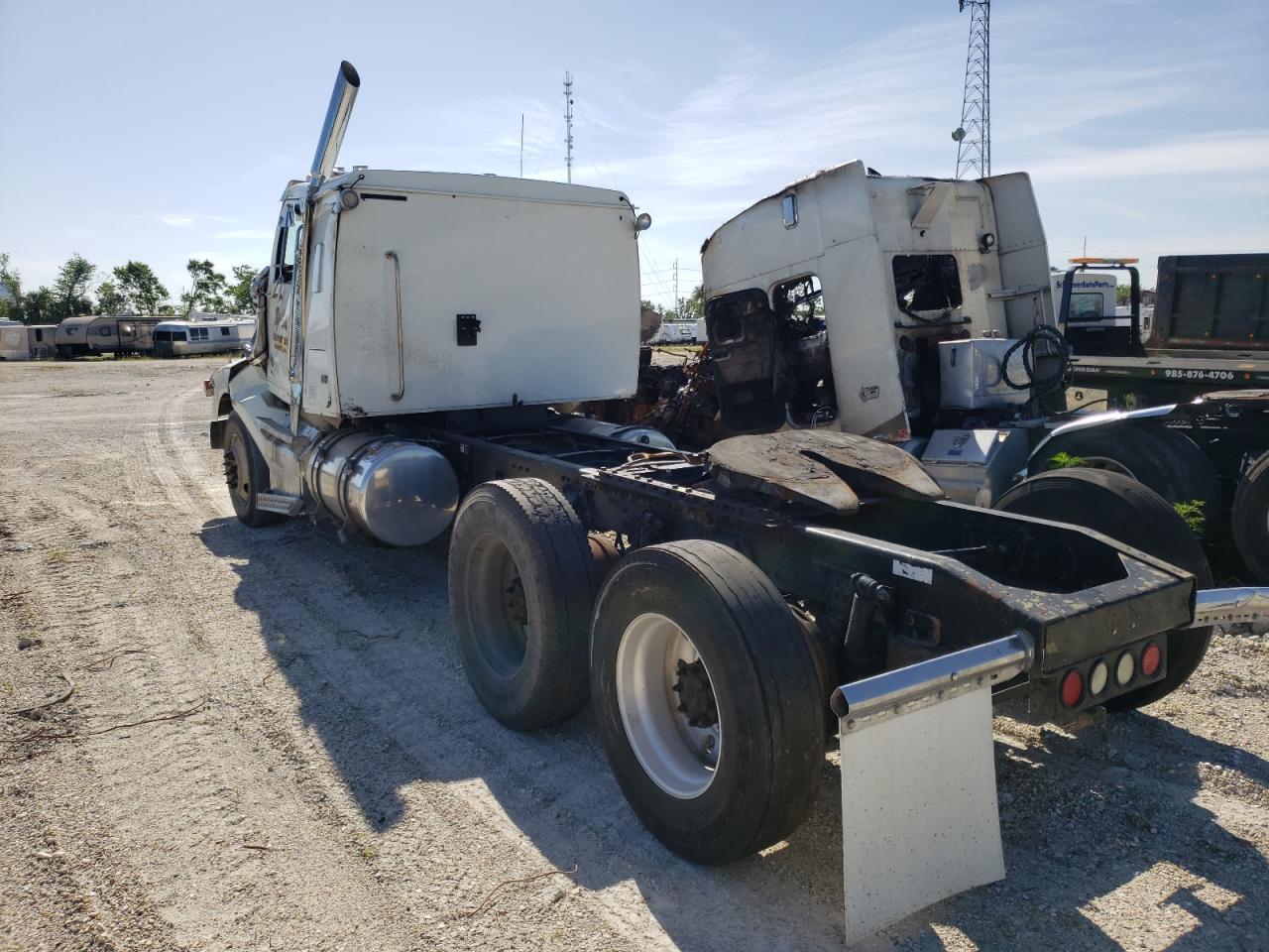 Western Star/Auto Car Conventional 2011 — 3