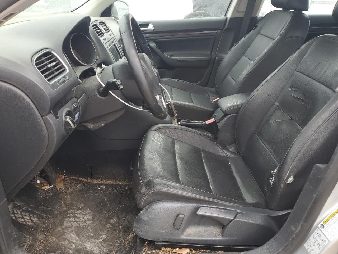 VOLKSWAGEN JETTA 2014 — 8