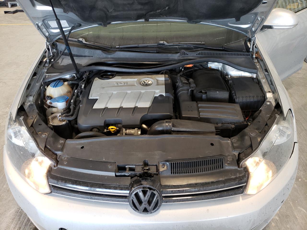 VOLKSWAGEN JETTA 2014 — 12