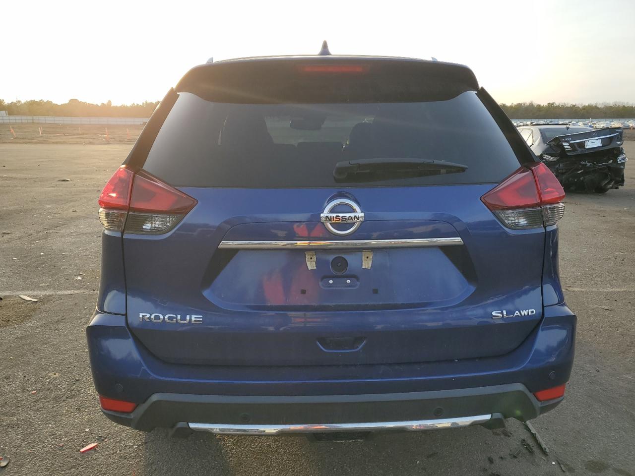 NISSAN ROGUE 2020 — 7