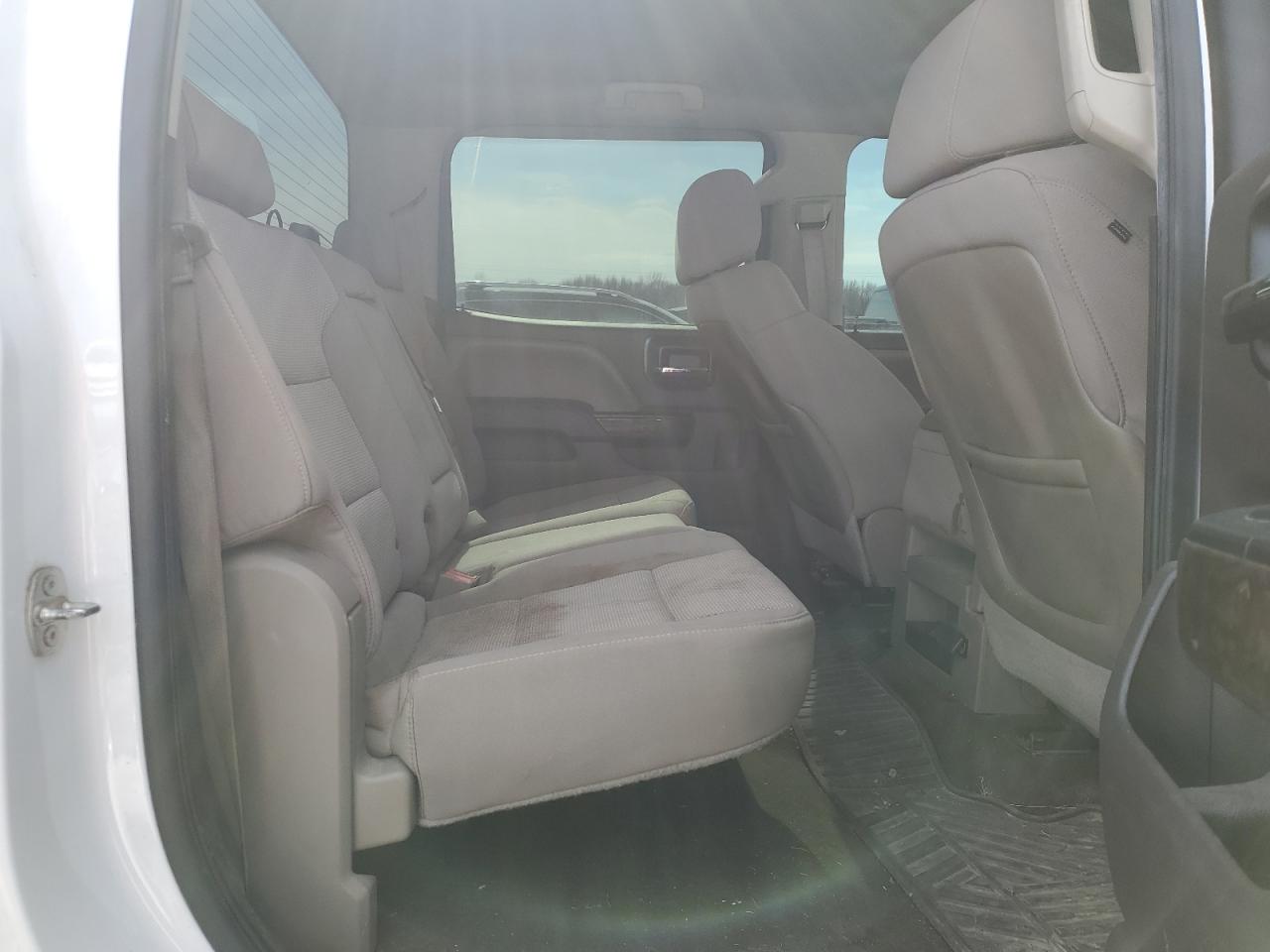 CHEVROLET SILVERADO 2015 — 11