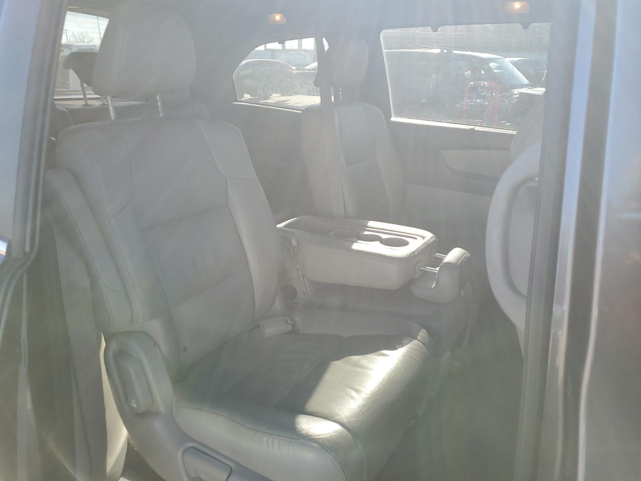 HONDA ODYSSEY 2015 — 12