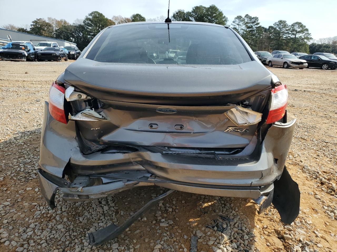 FORD FIESTA 2014 — 7