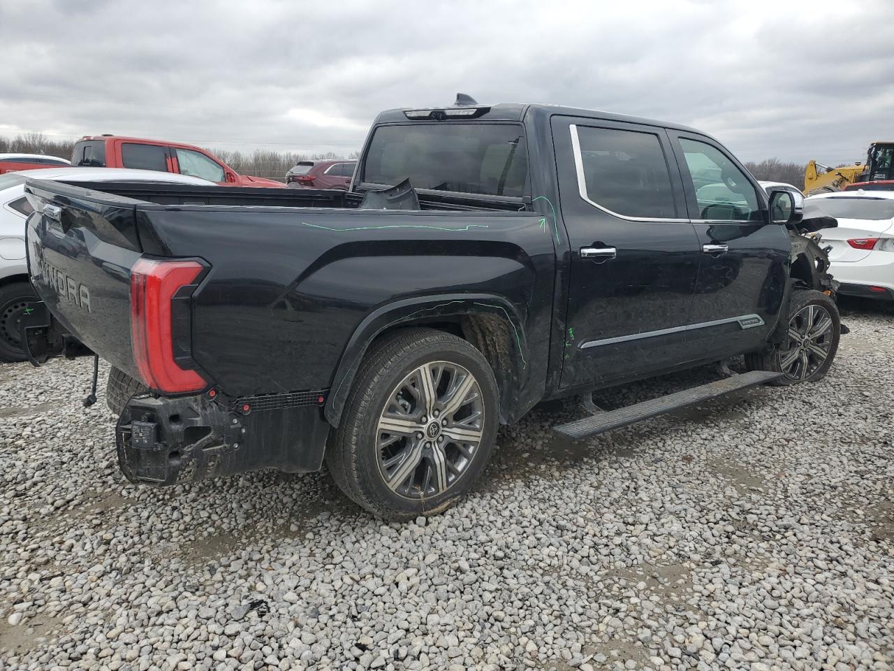 TOYOTA TUNDRA 2023 — 4