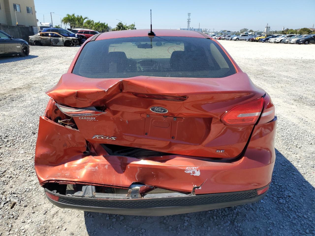 FORD FOCUS 2018 — 7